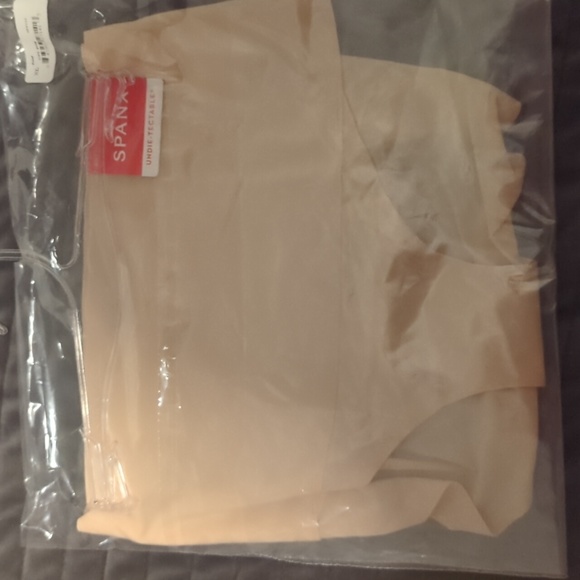 Spanx Undie- Tectable briefs - Picture 2 of 2